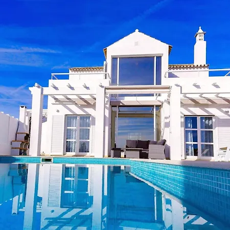 Peaceful Holiday Villa Monte Da Gale In Praia Da Gale Guia شقة